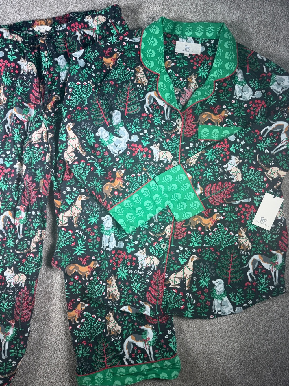 Printfresh Holiday Dogs Cotton Pajama Set with Green Trim